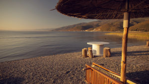 Krásné ráno na břehu Ochridského jezera